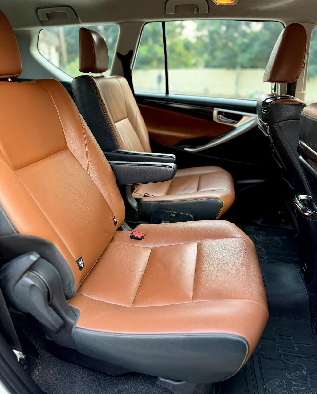 Innova Crysta 2.8 Z Auto 